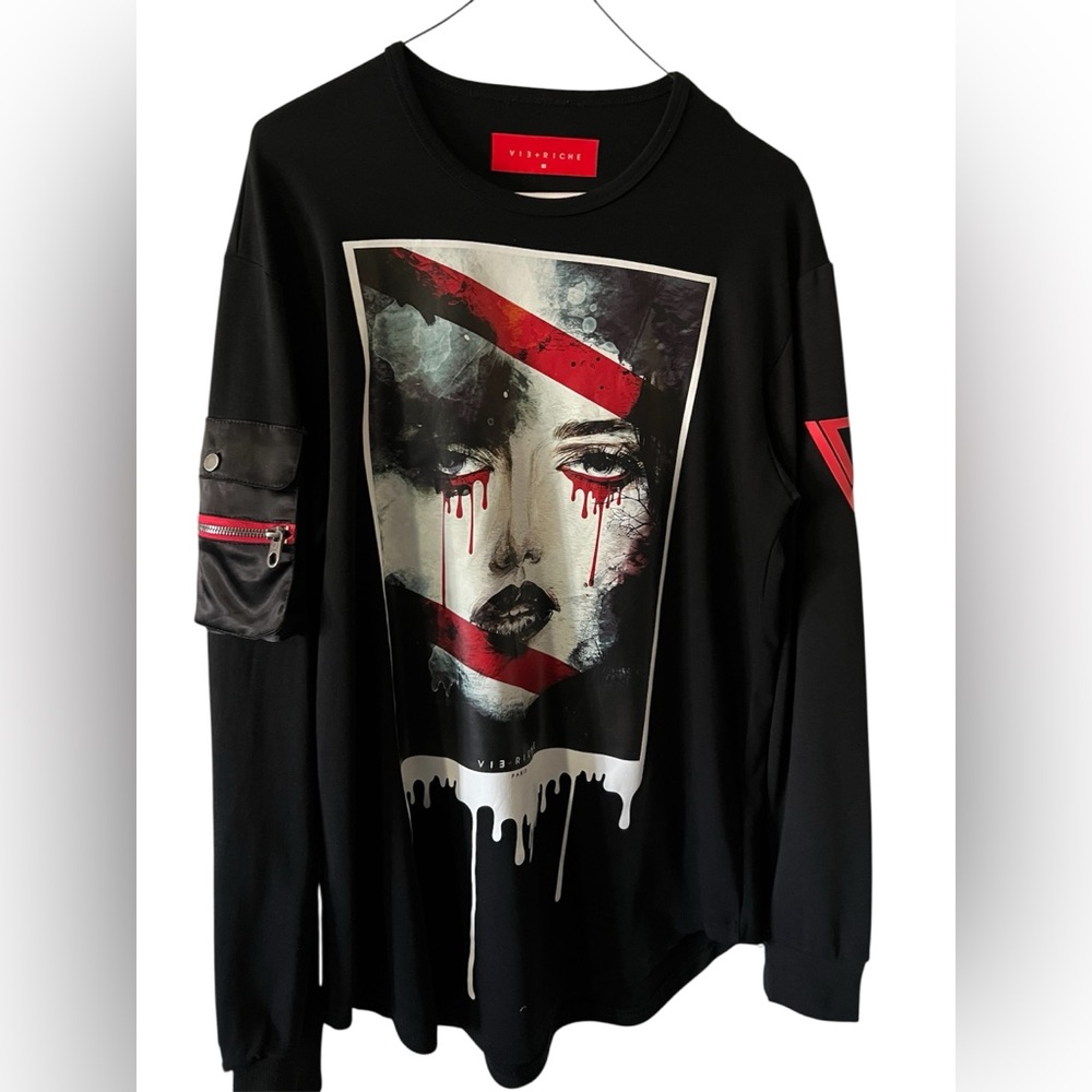 Vie riche long sleeve t shirt. Medium